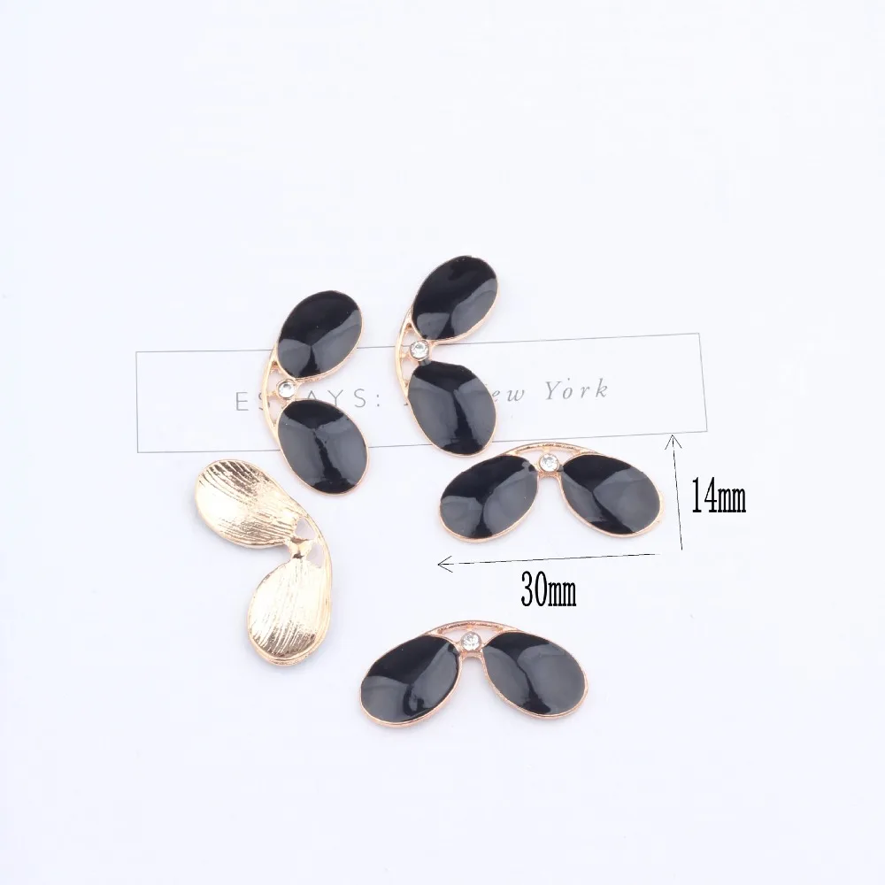 Korean black enamel fashion pendant sun glasses charm DIY alloy earrings accessories mobile phone shell necklace jewelry finding
Korean black enamel fashion pendant sun glasses charm DIY alloy earrings accessories mobile phone shell necklace jewelry finding
