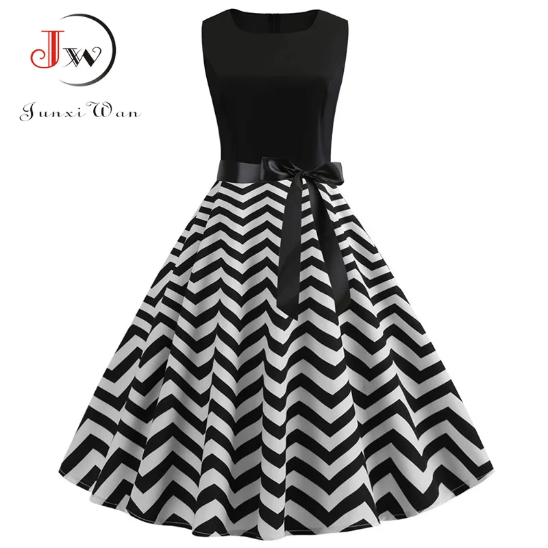 Polka Dot Women Summer Dress New Casual Floral Elegant Retro Vintage 50s 60s Robe Femme Rockabilly Swing Vestidos Party
Polka Dot Women Summer Dress New Casual Floral Elegant Retro Vintage 50s 60s Robe Femme Rockabilly Swing Vestidos Party