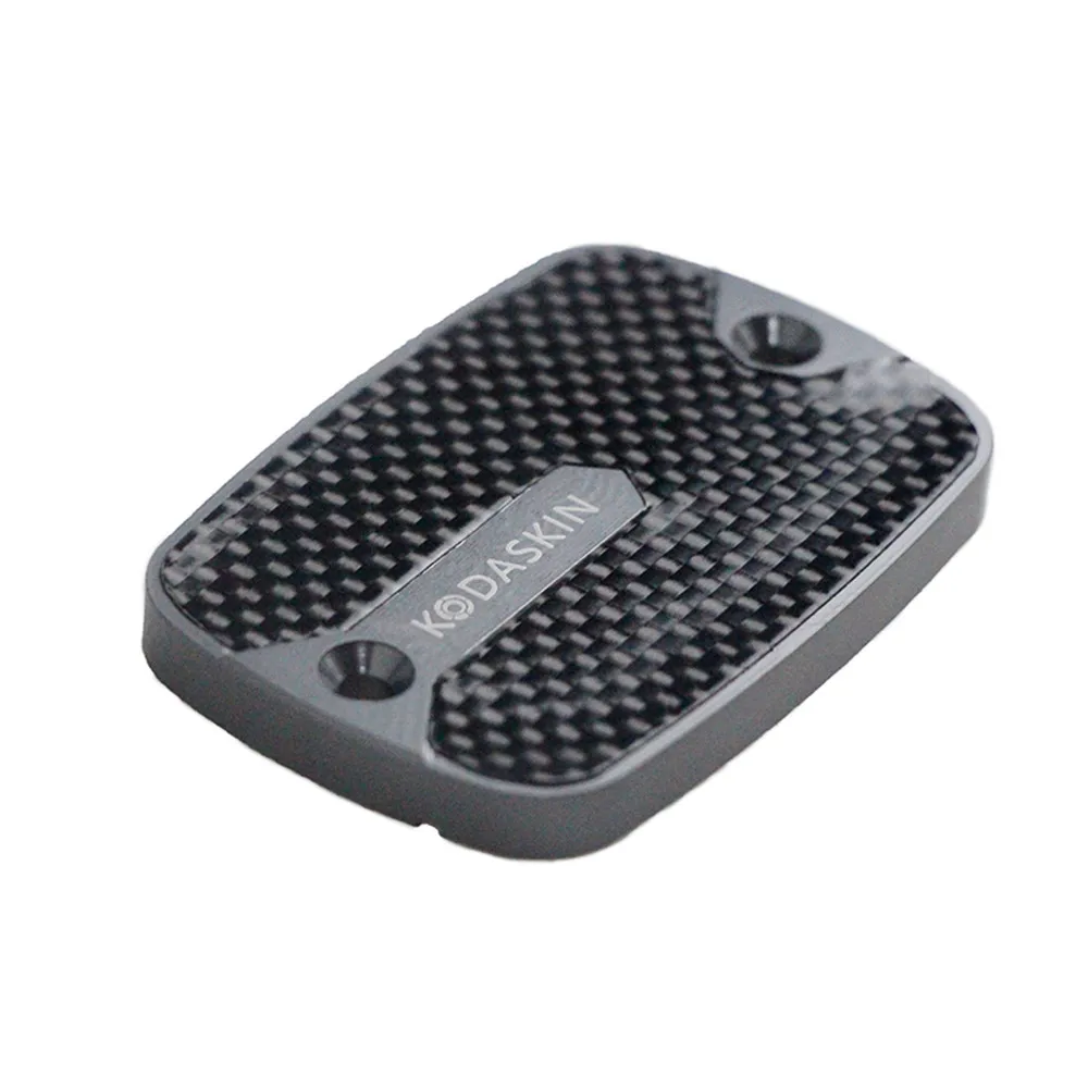 KODASKIN CNC Carbon Fiber Brake Fluid Reservoir Cap Cover For YAMAHA TMAX530DX TMAX530SX 2017-2018
KODASKIN CNC Carbon Fiber Brake Fluid Reservoir Cap Cover For YAMAHA TMAX530DX TMAX530SX 2017-2018