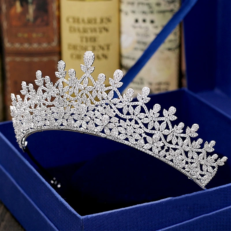 Full Cubic Zircon Tiara Flower Zirconia Crown Princess CZ Diadema Bridal Coroa Wedding Hair Accessories Bijoux Cheveux WIGO1344
Full Cubic Zircon Tiara Flower Zirconia Crown Princess CZ Diadema Bridal Coroa Wedding Hair Accessories Bijoux Cheveux WIGO1344