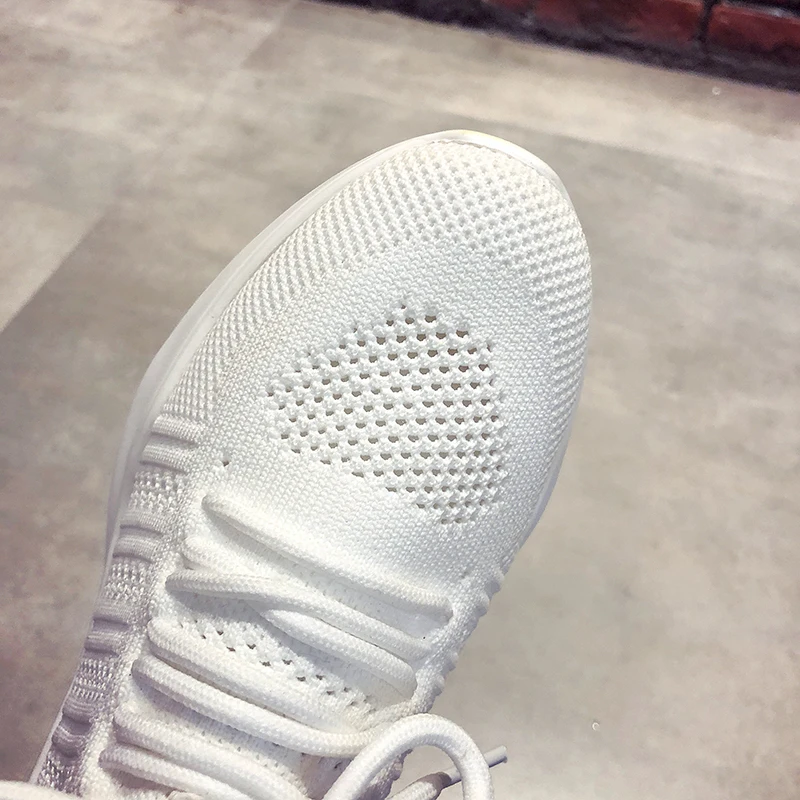 Women Sports Shoes Mesh Lace up Running Shoes Girl Outdoor Summer Breathable Casual Comfortable Shoes Soft Sneakers Women 39 40
Women Sports Shoes Mesh Lace up Running Shoes Girl Outdoor Summer Breathable Casual Comfortable Shoes Soft Sneakers Women 39 40