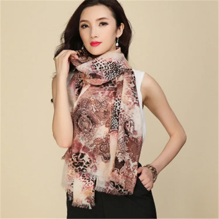new arrival 100%goat cashmere printed women fashion thin scarfs shawl pashmina 70x200cm small tassel
new arrival 100%goat cashmere printed women fashion thin scarfs shawl pashmina 70x200cm small tassel
