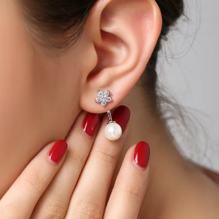 Wholesale Fashion Jewelry 2017 New Shiny Zircon Snowflake Pearl Design 925 Sterling Silver Ladies' Stud Earrings Jewelry Gift
Wholesale Fashion Jewelry 2017 New Shiny Zircon Snowflake Pearl Design 925 Sterling Silver Ladies' Stud Earrings Jewelry Gift