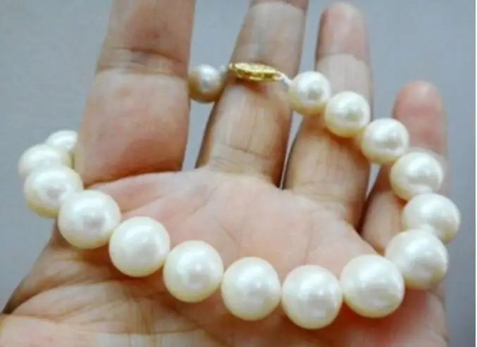 AAA noble natural 11-12mm Australian south sea white pearl bracelet 7.5inch 14K/20
AAA noble natural 11-12mm Australian south sea white pearl bracelet 7.5inch 14K/20
