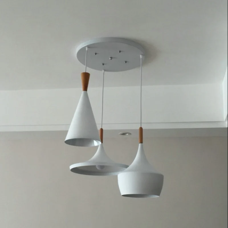 2018 new Modern minimalist Aluminum Wood Art Chandelier bar cafe restaurant decoration lamp 3PCS/PACK
2018 new Modern minimalist Aluminum Wood Art Chandelier bar cafe restaurant decoration lamp 3PCS/PACK