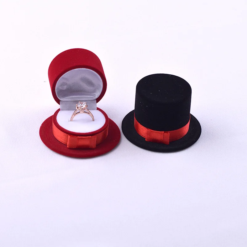 New Cute Straw Hat Velvet Rings Jewelry Box Earring Ear Stud Case Gift Container Carrying Cases For Rings Display Box
New Cute Straw Hat Velvet Rings Jewelry Box Earring Ear Stud Case Gift Container Carrying Cases For Rings Display Box