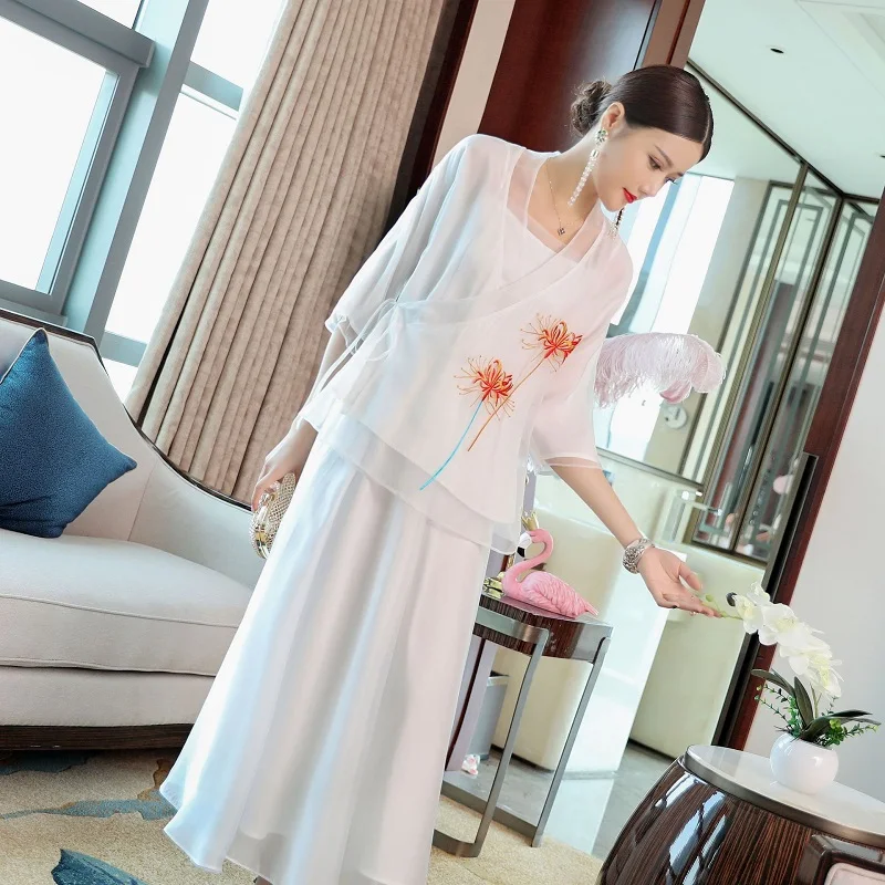 High Quality Brand Jackets 2019 Summer Fashion Tops Coat Women Organza Embroidery 3/4 Sleeve Vintage Coat Elegant 50s 60s Jacket
High Quality Brand Jackets 2019 Summer Fashion Tops Coat Women Organza Embroidery 3/4 Sleeve Vintage Coat Elegant 50s 60s Jacket