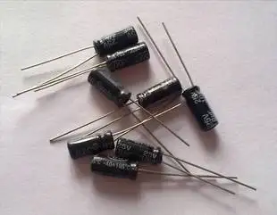 Pengiriman gratis 50 pcs/lot Aluminum electrolytic capacitor 10uF 100V 6*12mm 100v 10uf Electrolytic capacitor ic ...
Pengiriman gratis 50 pcs/lot Aluminum electrolytic capacitor 10uF 100V 6*12mm 100v 10uf Electrolytic capacitor ic ...