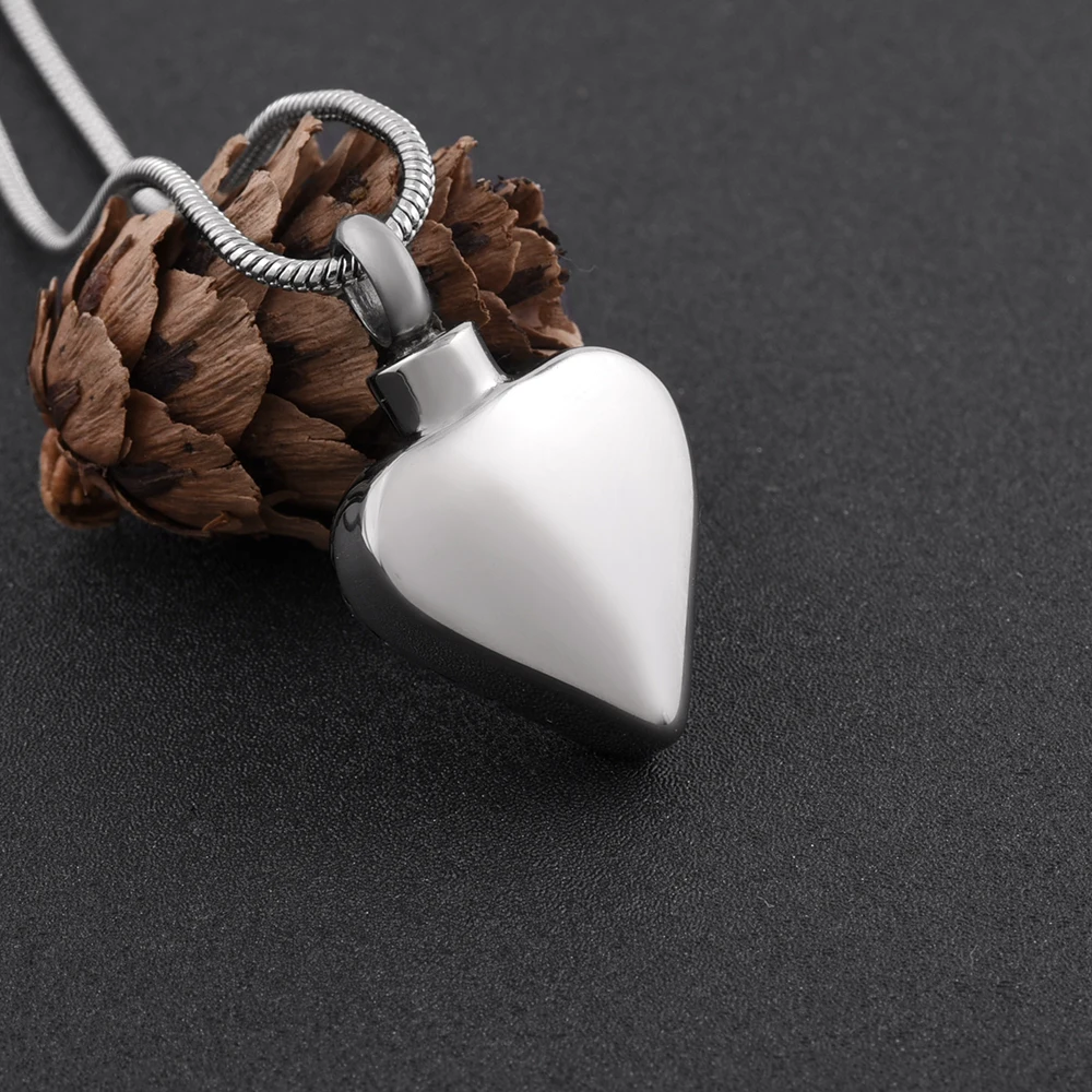 Keepsake Heart Urn Necklace for Ashes Angel Wings Heart Cremation Urn necklace For Pet Ash Women Pendant
Keepsake Heart Urn Necklace for Ashes Angel Wings Heart Cremation Urn necklace For Pet Ash Women Pendant