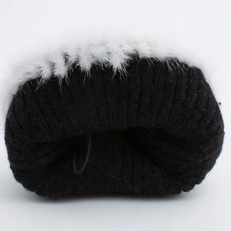 JKP brand women's 2020 winter new letter cap fashion warm fox fur ball baotou hat fur hat female DHY17-13
JKP brand women's 2020 winter new letter cap fashion warm fox fur ball baotou hat fur hat female DHY17-13