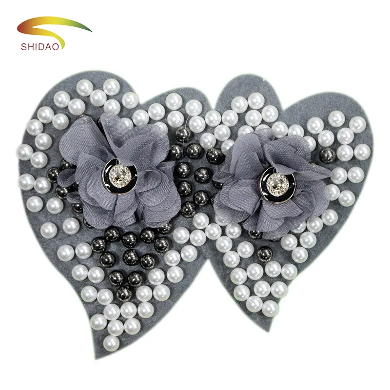 5Pcs Rhinestone Beaded Heart Shaped Patch for Clothing Sewing on Beading Applique Shirt Shoes Bags DIY Decoration Patches
5Pcs Rhinestone Beaded Heart Shaped Patch for Clothing Sewing on Beading Applique Shirt Shoes Bags DIY Decoration Patches