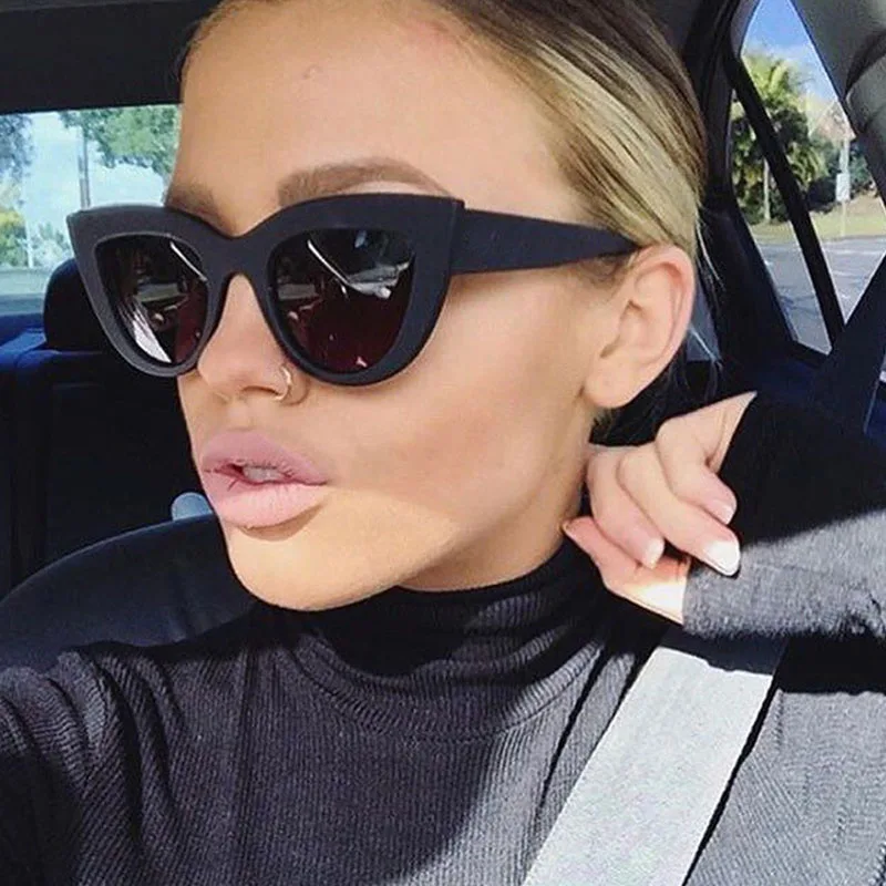 2020 Fashion Cat Eye Sunglasses Women Brand Designer Retro Sun glasses Vintage Shades For Lady Eyewear Female Oculos de sol
2020 Fashion Cat Eye Sunglasses Women Brand Designer Retro Sun glasses Vintage Shades For Lady Eyewear Female Oculos de sol