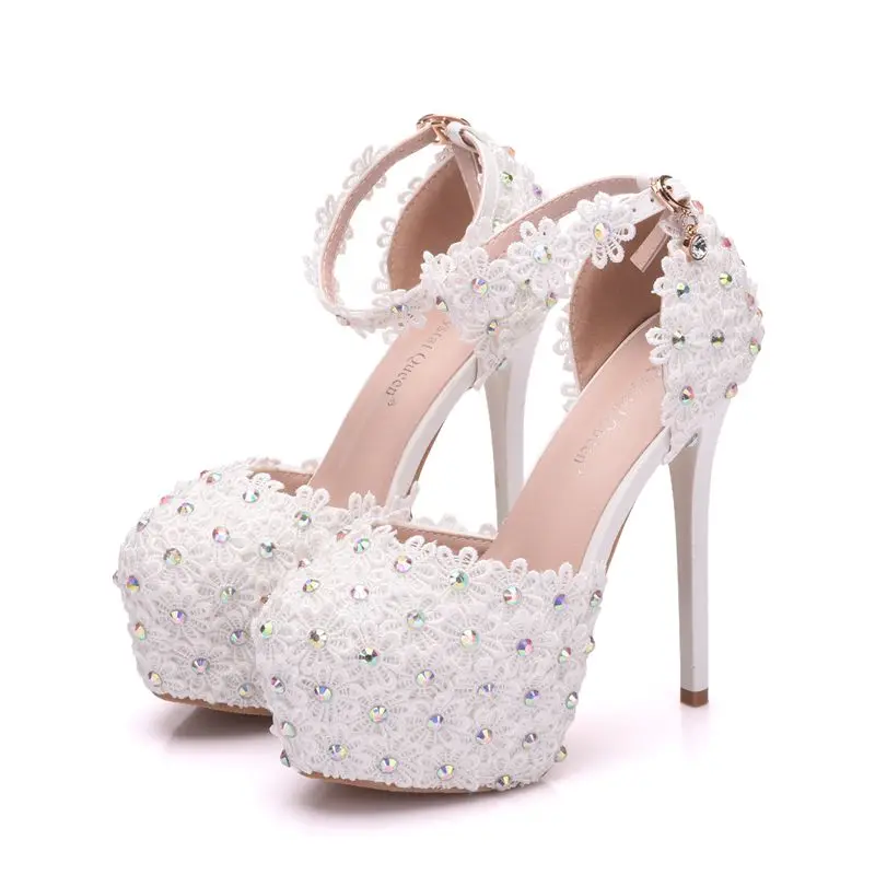 Crystal Qeen White Lace High Heels Platform Round Flower Bride Wedding Shoes Wristband AB Color Diamonds Pumps Sandals
Crystal Qeen White Lace High Heels Platform Round Flower Bride Wedding Shoes Wristband AB Color Diamonds Pumps Sandals