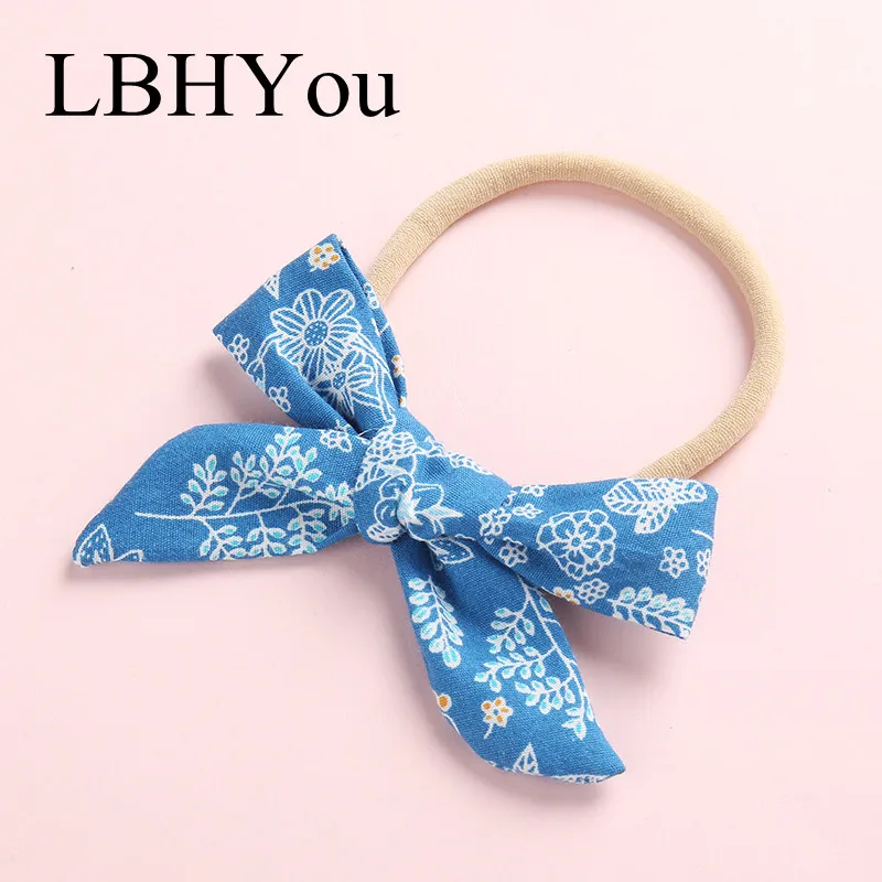 1PCS Fashion Hand Tie Floral Print Girls Nylon Headbands,Stretchy Elastic Bows Nylon Hairbands,Baby Knotbow Hair Accessories
1PCS Fashion Hand Tie Floral Print Girls Nylon Headbands,Stretchy Elastic Bows Nylon Hairbands,Baby Knotbow Hair Accessories