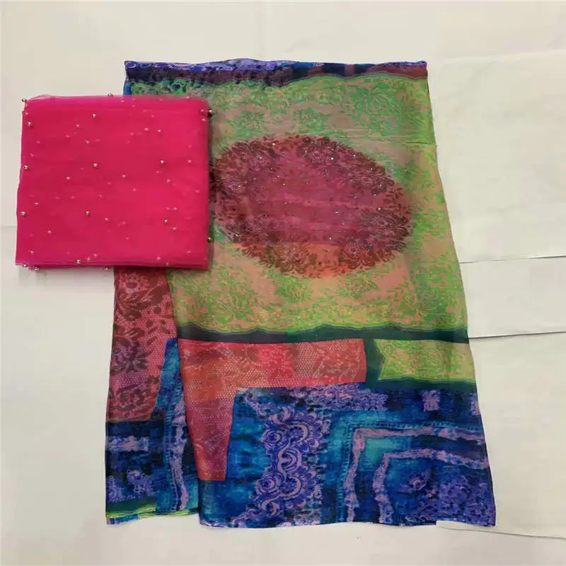 African soft silk fabric for garment neat embroidery on the red & green satin material with swiss voile lace tissu! LXF678
African soft silk fabric for garment neat embroidery on the red & green satin material with swiss voile lace tissu! LXF678