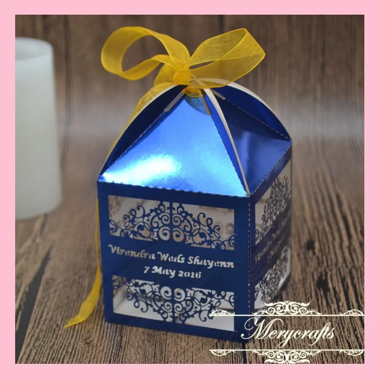 High Quality Fancy Design Hot Sale Metallic Shiny Paper Wedding Supplies Laser Cut Favor Boxes With Free Ribbons
High Quality Fancy Design Hot Sale Metallic Shiny Paper Wedding Supplies Laser Cut Favor Boxes With Free Ribbons
