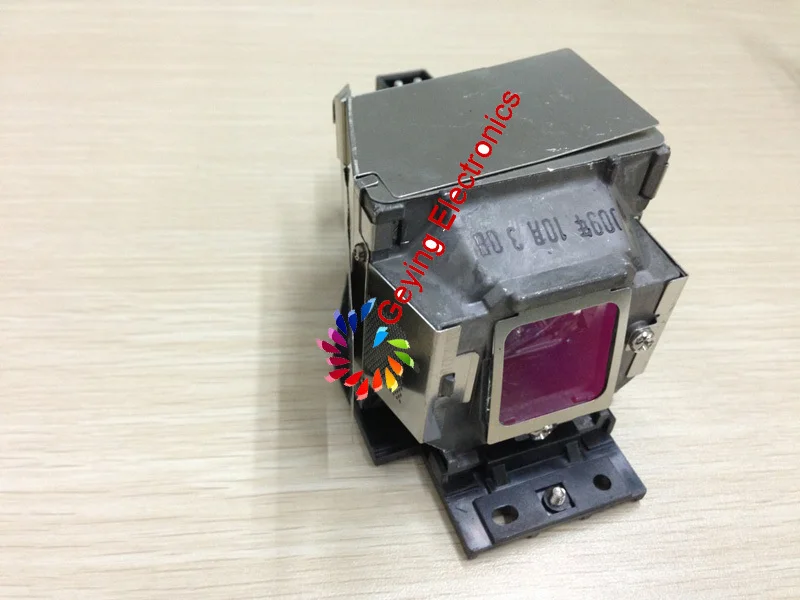 Оригинальная прожекторная лампа с корпусом SP-LAMP-059 / UHP200/150W для IN1501 с 6-месячной гарантией
Оригинальная прожекторная лампа с корпусом SP-LAMP-059 / UHP200/150W для IN1501 с 6-месячной гарантией