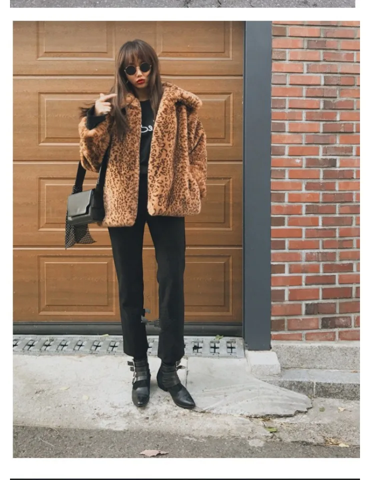 Korean style super fashion autumn and winter faux fox fur leopard print short-section long-sleeved jacket outerwear for women
Korean style super fashion autumn and winter faux fox fur leopard print short-section long-sleeved jacket outerwear for women