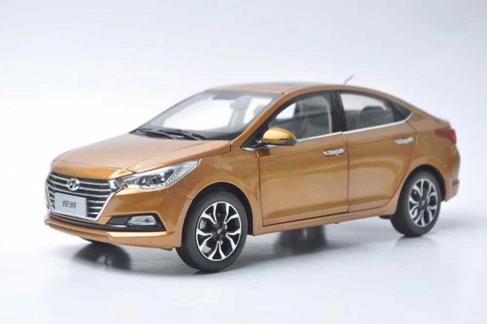 1:18 литая модель для Hyundai Verna Solaris 2016 оранжевая игрушечная машинка из сплава миниатюрные коллекционные подарки
1:18 литая модель для Hyundai Verna Solaris 2016 оранжевая игрушечная машинка из сплава миниатюрные коллекционные подарки