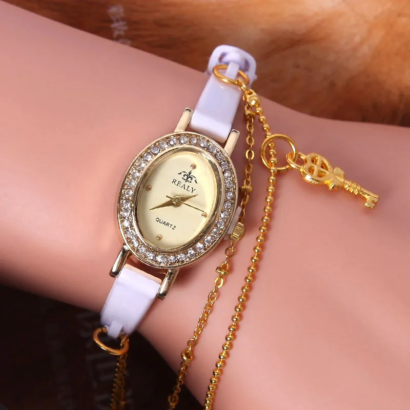 NEW Hot sale Women's Vintage Dial Rhinestone Wristwatch ladies fashion quartz bracelet watch girl's dress watch montre femme
NEW Hot sale Women's Vintage Dial Rhinestone Wristwatch ladies fashion quartz bracelet watch girl's dress watch montre femme