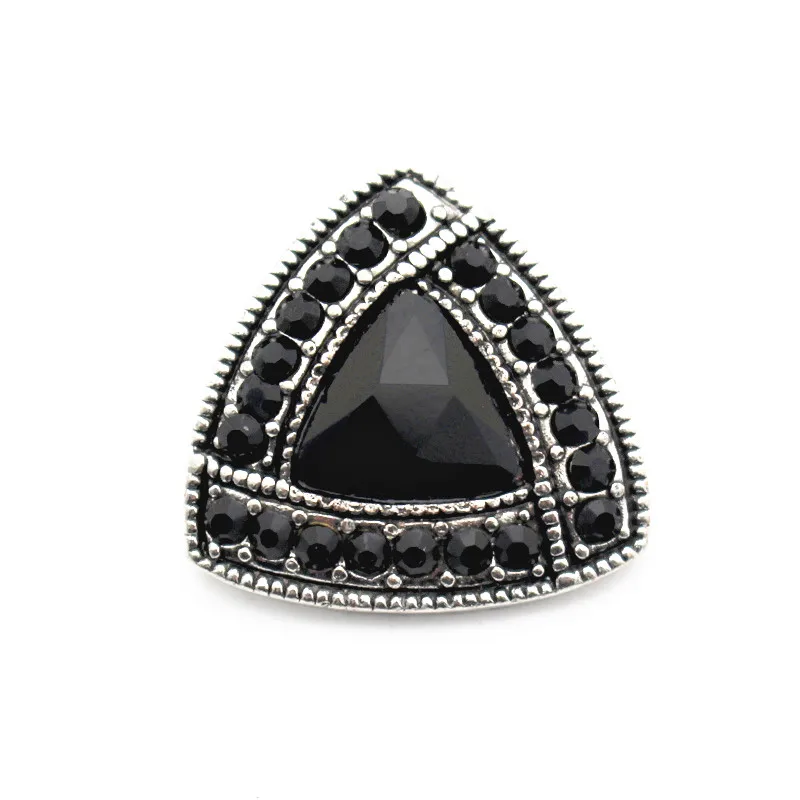 Hot Sale 10pcs/lot Metal Triangle Black Crystal Snap Charms Fit 18mm/20mm Ginger Snap Buttons Bracelets Necklace DIY Jewelry
Hot Sale 10pcs/lot Metal Triangle Black Crystal Snap Charms Fit 18mm/20mm Ginger Snap Buttons Bracelets Necklace DIY Jewelry