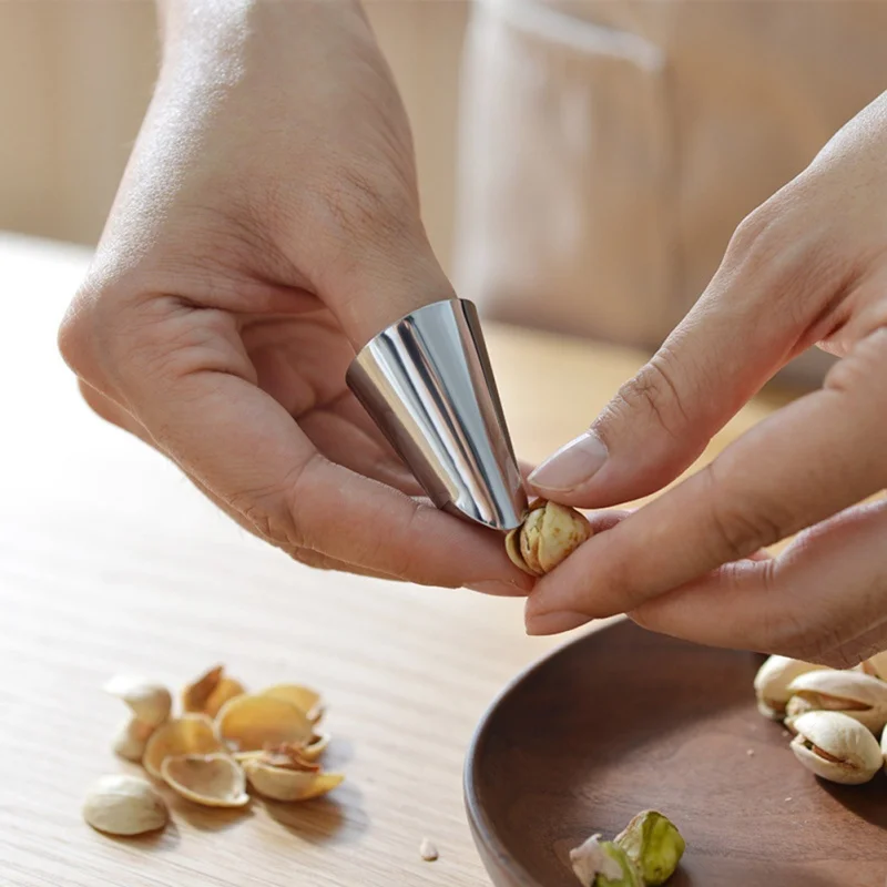 Professional Stainless Steel Safe Slice Finger Guard Cooking Tools Peanut Sheller Finger Protector 5Pcs/lot
Professional Stainless Steel Safe Slice Finger Guard Cooking Tools Peanut Sheller Finger Protector 5Pcs/lot