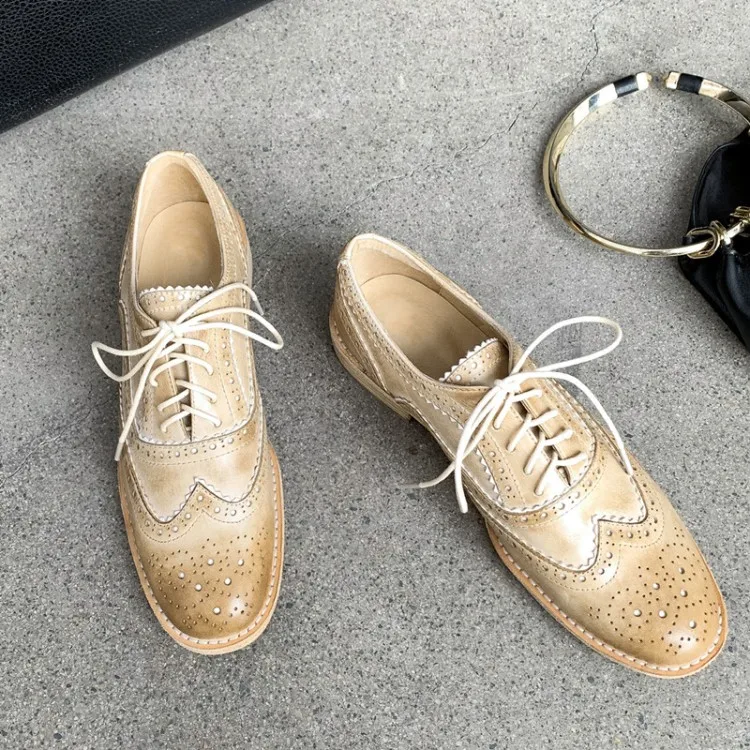 MLJUESE 2020 women pumps cow leather autumn spring brogue style black color lace up round toe low heels lady shoes size 40
MLJUESE 2020 women pumps cow leather autumn spring brogue style black color lace up round toe low heels lady shoes size 40