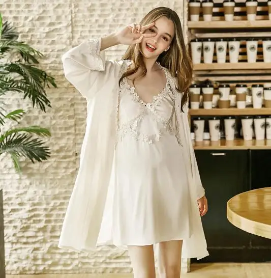 Fdfklak New arrival women's robe & gown sets embroidery fashion sexy female nightwear bathrobe + nightdress two piece silk robes
Fdfklak New arrival women's robe & gown sets embroidery fashion sexy female nightwear bathrobe + nightdress two piece silk robes