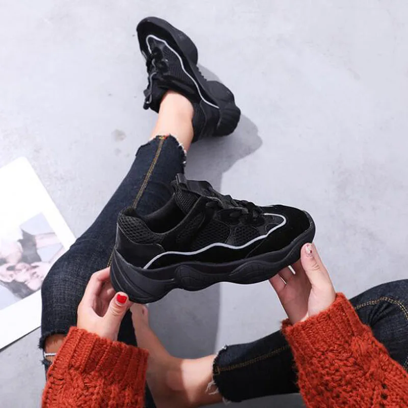 Женские замшевые туфли на платформе черные и бежевые повседневные высоком