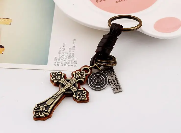 Vintage Punk Key Rings Alloy Cross Genuine Leather Keychain for Automobile Keys Housekeeper Keys Organizer for Mens Gift
Vintage Punk Key Rings Alloy Cross Genuine Leather Keychain for Automobile Keys Housekeeper Keys Organizer for Mens Gift