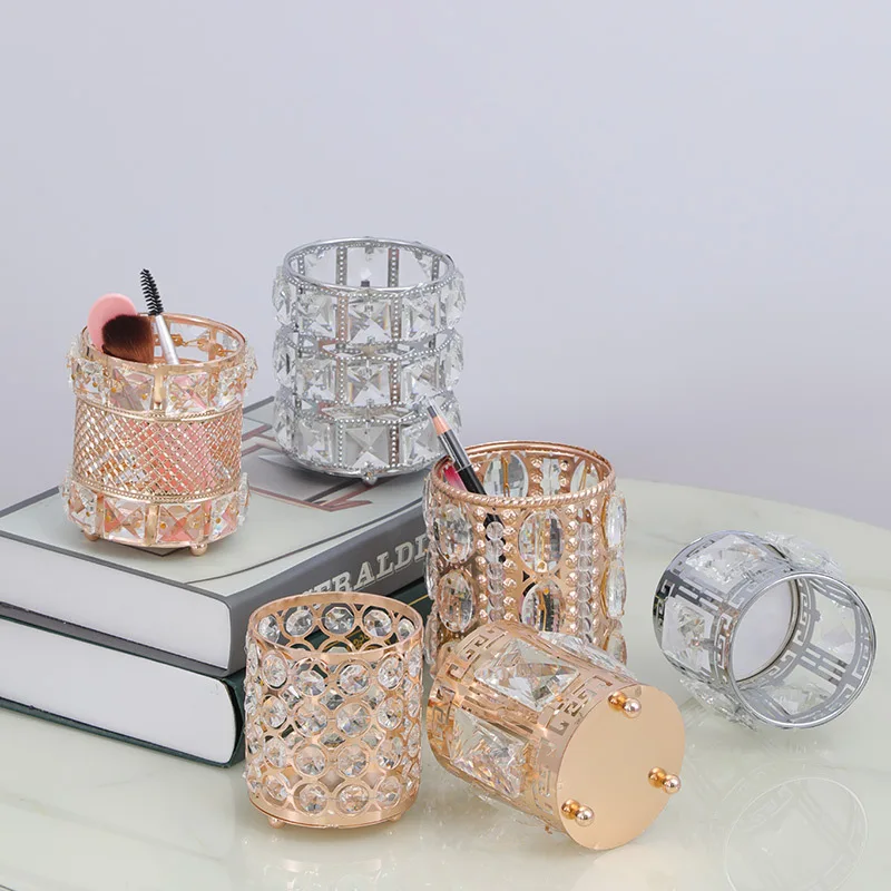 European creative crystal box candlestick pen holder beauty tools dressing table decoration photography props
European creative crystal box candlestick pen holder beauty tools dressing table decoration photography props