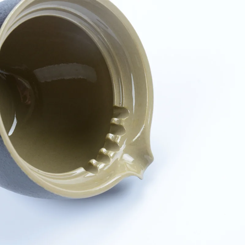 PINNY Vintage Ceramic Kung Fu Tea Set Chinese Hand Made Travel Teapot Include 1 Pot 1 Cup Ceramic Kettle Simple Tea Service 
PINNY Vintage Ceramic Kung Fu Tea Set Chinese Hand Made Travel Teapot Include 1 Pot 1 Cup Ceramic Kettle Simple Tea Service