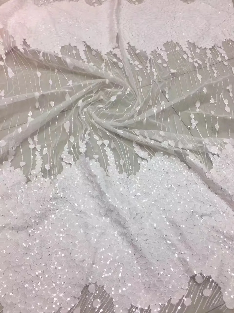 african lace fabric with sequins for wedding dresses 2020 Nigerian African tulle lace fabric high quality sequence material
african lace fabric with sequins for wedding dresses 2020 Nigerian African tulle lace fabric high quality sequence material