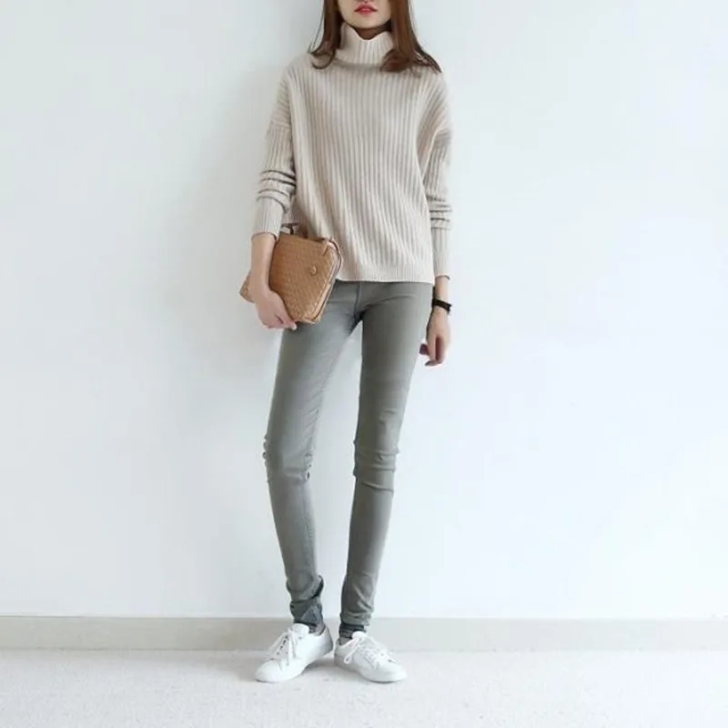 2019 new pure color cashmere sweater women turtleneck loose stripe style winter warm pullover female fashion casual sweater
2019 new pure color cashmere sweater women turtleneck loose stripe style winter warm pullover female fashion casual sweater