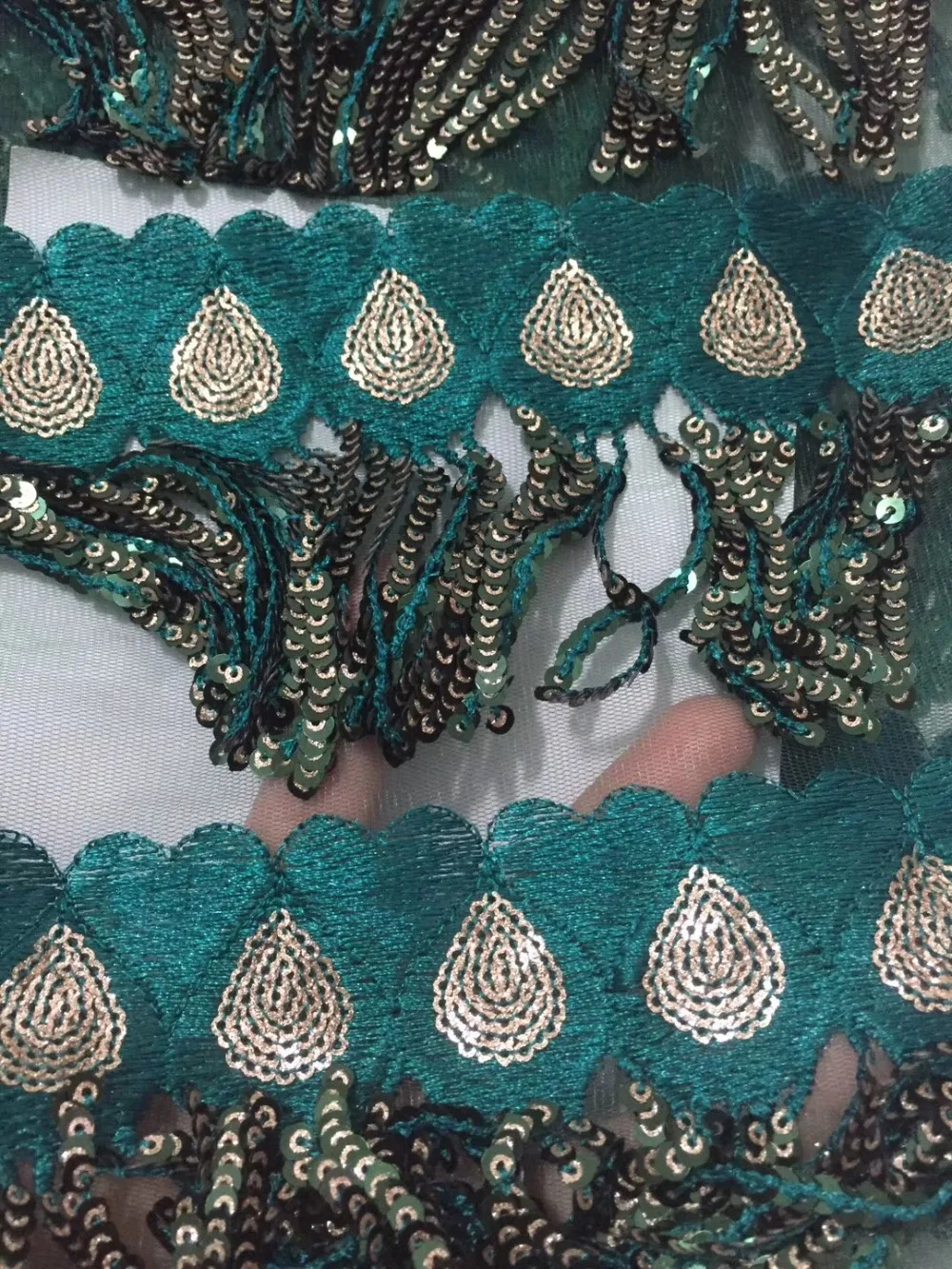 African French Lace Fabric 2019 High Quality Nigerian French Net Lace Handmade With Nice Big Sequins For Women TS7601
African French Lace Fabric 2019 High Quality Nigerian French Net Lace Handmade With Nice Big Sequins For Women TS7601