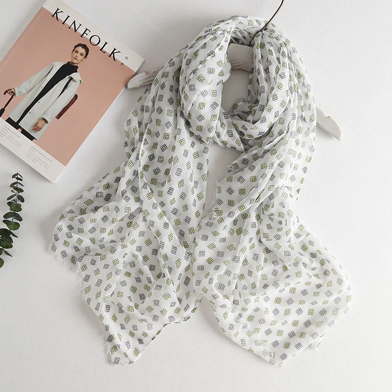 2018 Fashion Women Cotton Colorful Dot Print Fringe Scarf Shawls Foulard Wrap Scarves Hijab Wholesale 10pcs/lot Free Shipping
2018 Fashion Women Cotton Colorful Dot Print Fringe Scarf Shawls Foulard Wrap Scarves Hijab Wholesale 10pcs/lot Free Shipping