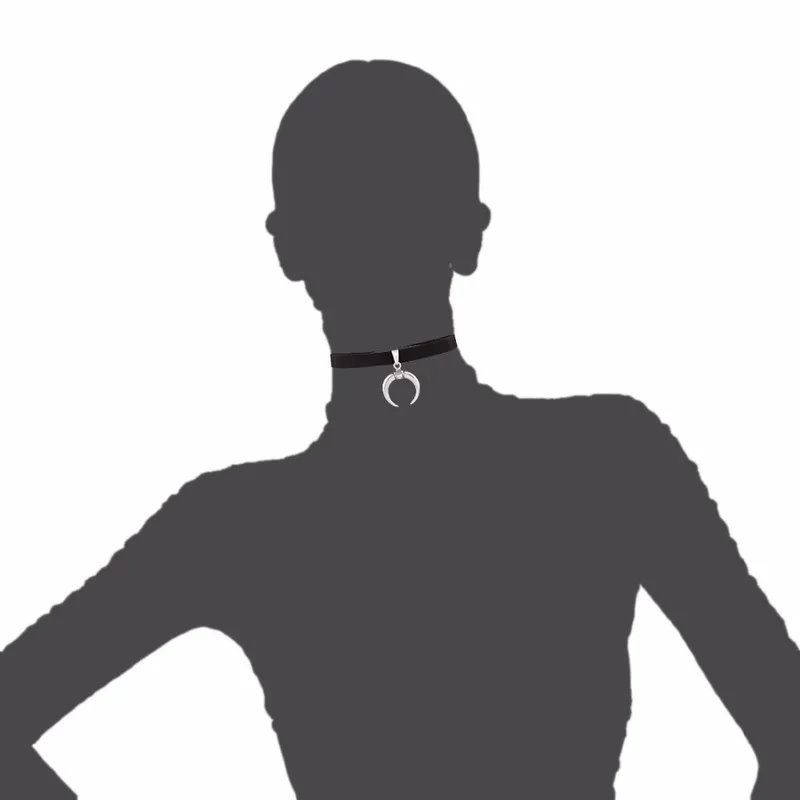 New Design Velvet Ribbon Pendant Necklace Gothic Personality Retro Crescent Clavicle Necklace Charm Moon Choker Necklace Women
New Design Velvet Ribbon Pendant Necklace Gothic Personality Retro Crescent Clavicle Necklace Charm Moon Choker Necklace Women