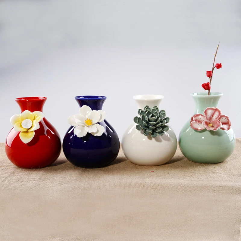 Finely carved flower ceramic vase Fashion home decoration small vase beautiful Mini vases
Finely carved flower ceramic vase Fashion home decoration small vase beautiful Mini vases