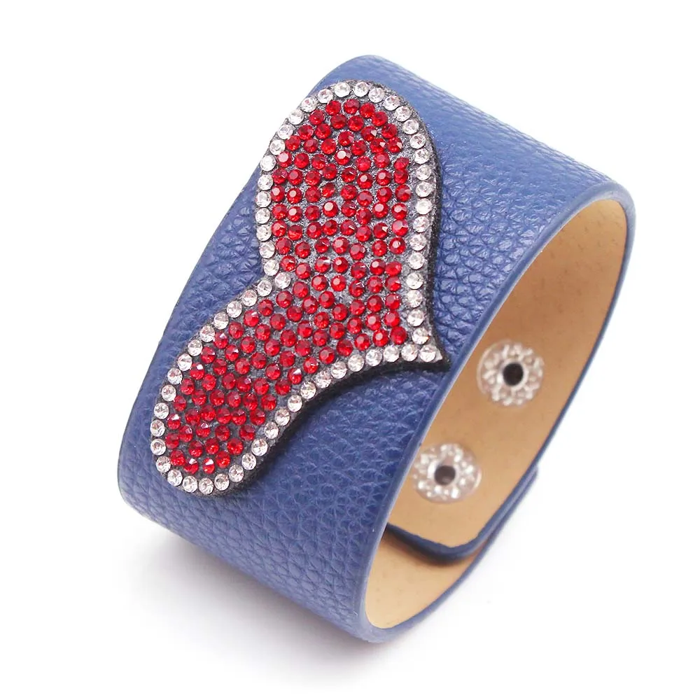 2021 The New Leather Bracelet LOVE Rhinestone Bracelet Charm Contracted And Generous Fashion Jewelry Bracelet Bangle
2021 The New Leather Bracelet LOVE Rhinestone Bracelet Charm Contracted And Generous Fashion Jewelry Bracelet Bangle