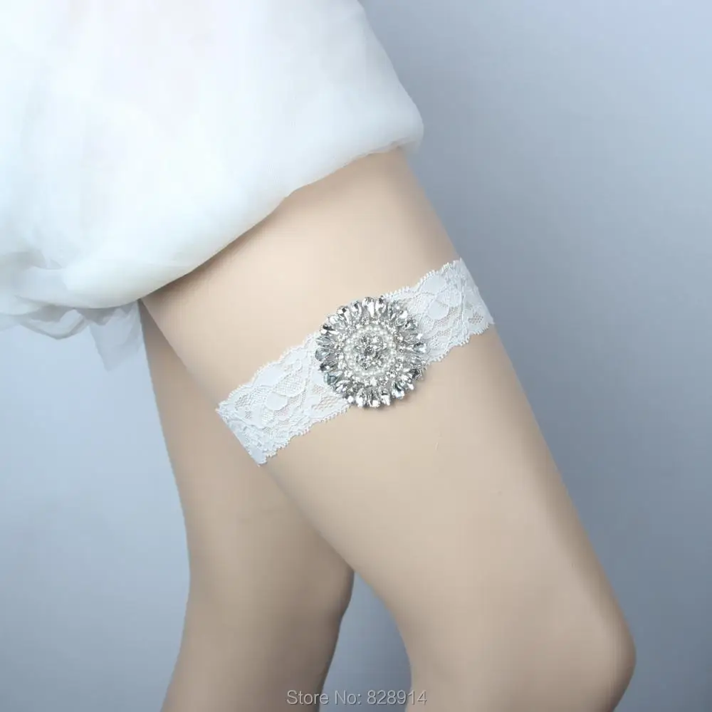 lOWOSAiWOR Factory Wholesale Round Crystal Applique Lace Weddign Garter Bridal garter Belt Handmade IBF1005
lOWOSAiWOR Factory Wholesale Round Crystal Applique Lace Weddign Garter Bridal garter Belt Handmade IBF1005