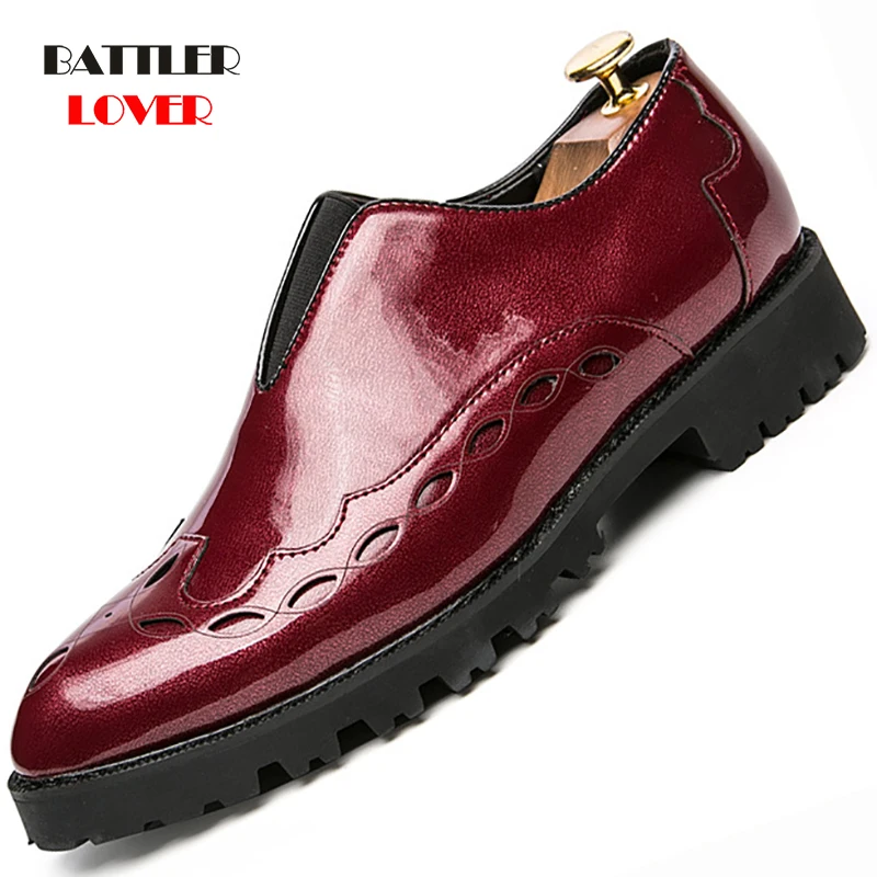 thick rubber brand mens dress shoes genuine leather High Quality Carved Brogue italian shoes men's formal Business Wedding Shoes
thick rubber brand mens dress shoes genuine leather High Quality Carved Brogue italian shoes men's formal Business Wedding Shoes