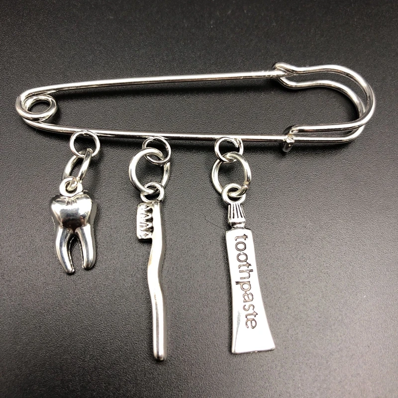 2019 New Daily Necessities Denture Brooch Mini Toothbrush Toothpaste Cute Brooch Silver Jewelry Gift
2019 New Daily Necessities Denture Brooch Mini Toothbrush Toothpaste Cute Brooch Silver Jewelry Gift