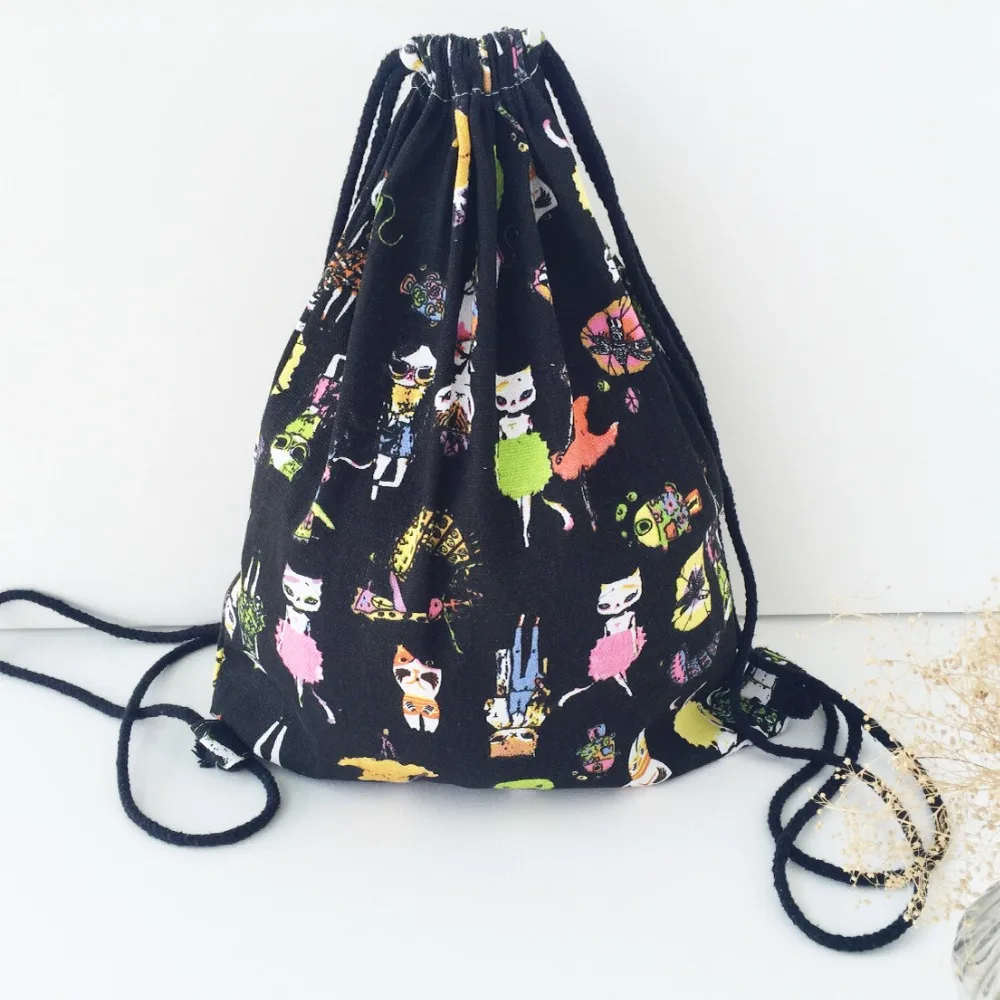YILE Brand New Cotton Linen Draw String Girl Student Backpack Travelling Luggage Shoes Bag Printed Miss Cat in skirt B081
YILE Brand New Cotton Linen Draw String Girl Student Backpack Travelling Luggage Shoes Bag Printed Miss Cat in skirt B081