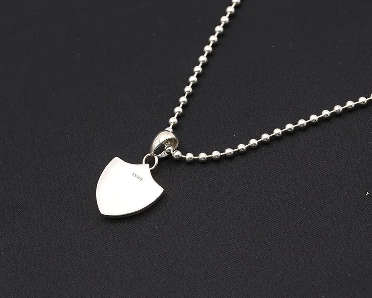 Wholesale S925 Sterling Silver Jewelry Retro Thai Silver Men And Women Models Fashion Verses Shield Pendant
Wholesale S925 Sterling Silver Jewelry Retro Thai Silver Men And Women Models Fashion Verses Shield Pendant