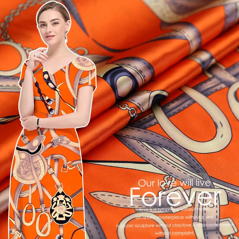 Love the horse chains digital painting silk natural printed stretch satin fabric for dress shirt tissu au meter bright cloth DIY
Love the horse chains digital painting silk natural printed stretch satin fabric for dress shirt tissu au meter bright cloth DIY