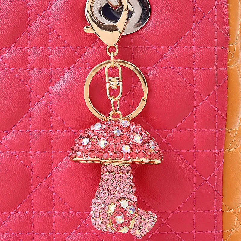 Chaveiro!Creative Fashion Rhinestone Mushroom Keychain llaveros Car Key Chain Ring Holder Alloy Keyring Bag Charms Gift R189
Chaveiro!Creative Fashion Rhinestone Mushroom Keychain llaveros Car Key Chain Ring Holder Alloy Keyring Bag Charms Gift R189