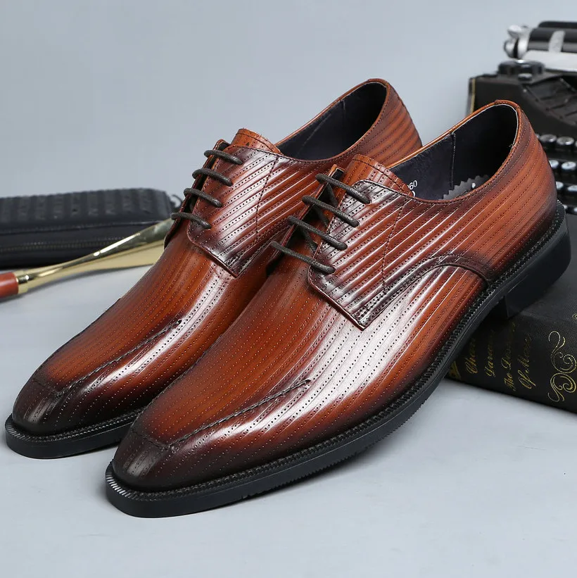 Модная черная/коричневая обувь Goodyear Welt; мужская деловая обувь; модельные туфли из натуральной кожи; обувь для мальчиков
Модная черная/коричневая обувь Goodyear Welt; мужская деловая обувь; модельные туфли из натуральной кожи; обувь для мальчиков
