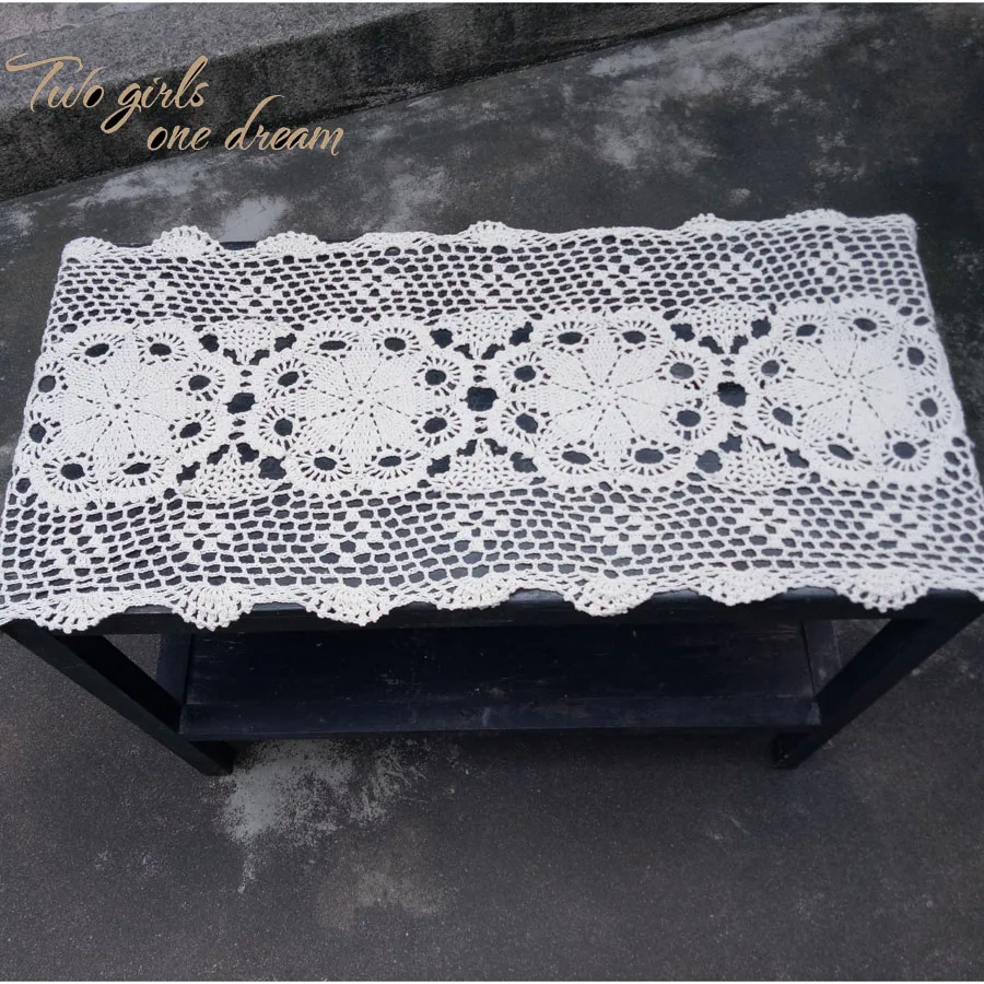 Hight Quality Handmade Crochet European Country Vintage Lace Table Runner Woven Hollow Skirt Hotel Decorative Table Cloth Mats
Hight Quality Handmade Crochet European Country Vintage Lace Table Runner Woven Hollow Skirt Hotel Decorative Table Cloth Mats
