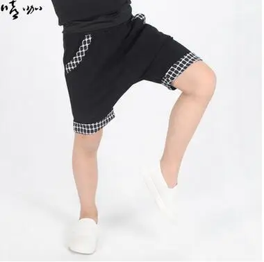 2017 Summer New Fashion Brand kids Costumes boys Black Fashion Trousers Loose geometry Plaid patchwork harem Hiphop dance Shorts
2017 Summer New Fashion Brand kids Costumes boys Black Fashion Trousers Loose geometry Plaid patchwork harem Hiphop dance Shorts