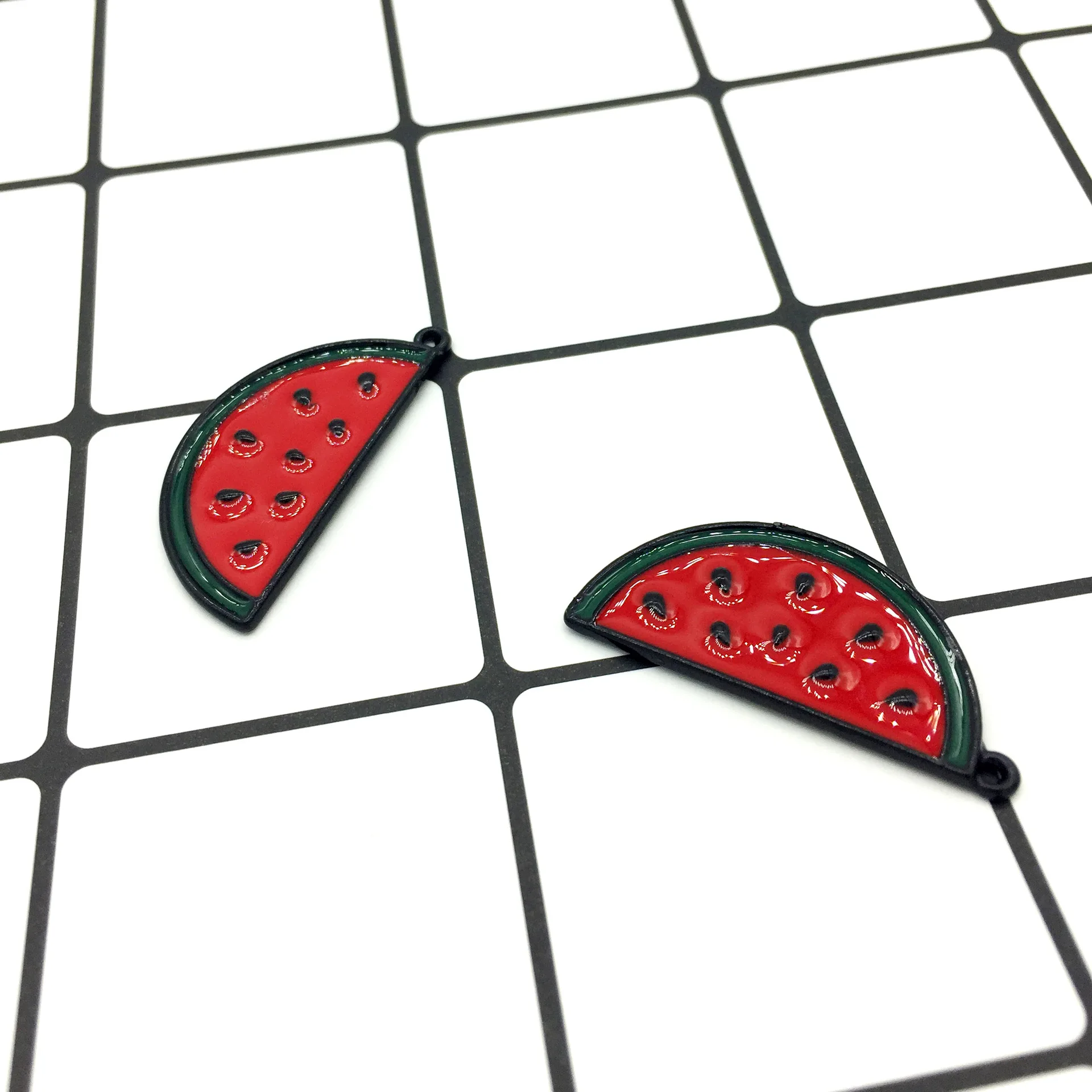 10pcs/pack Alloy Enamel Watermelon Pendant Charms Handmade Craft for Earrings Bracelet Necklace
10pcs/pack Alloy Enamel Watermelon Pendant Charms Handmade Craft for Earrings Bracelet Necklace